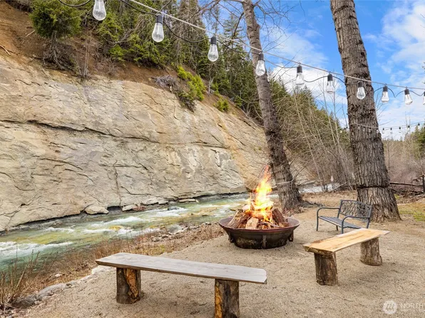 4010 Teanaway Middle Fork Road, Cle Elum, WA 98922