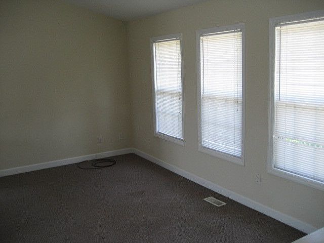 2nd image of 3201 Stedman Dr