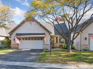 8395 Rosewood Dr, Chanhassen, MN 55317