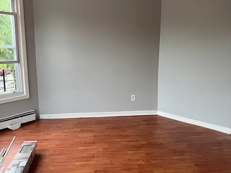 155 3rd St #2 — Photo 3