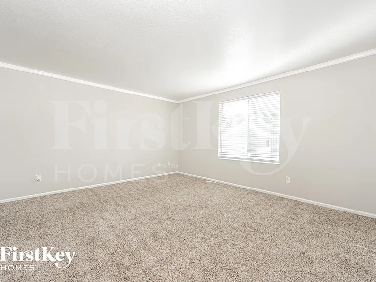 4646 S Tabor Way — Photo 8