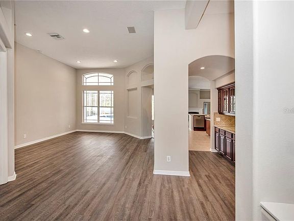 3rd image of 5518 Garden Arbor Dr