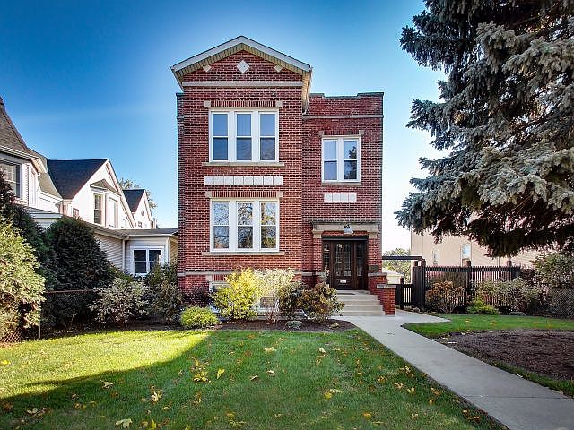 1st image of 3641 N Keeler Ave #1