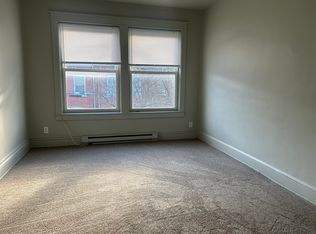 525 1/2 W King St APT E, Lancaster, PA 17603