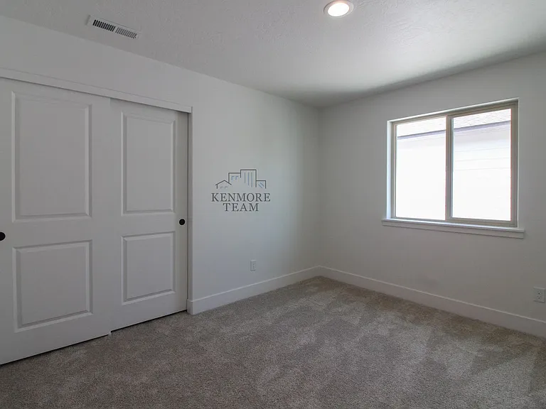 1030 S Underwood Pl #120 — Photo 15
