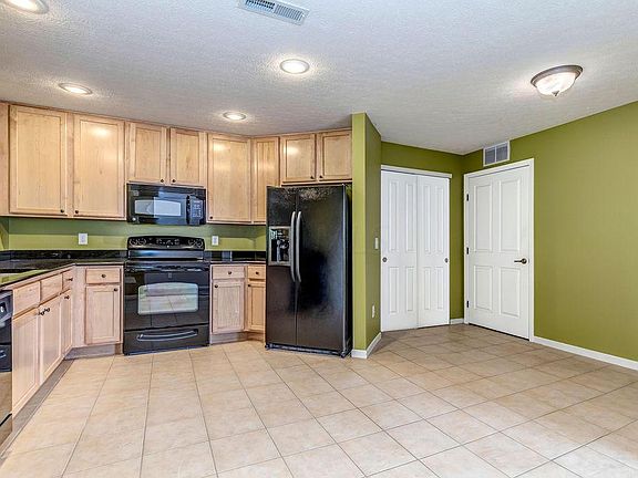 5th image of 6108 Sowerby Ln