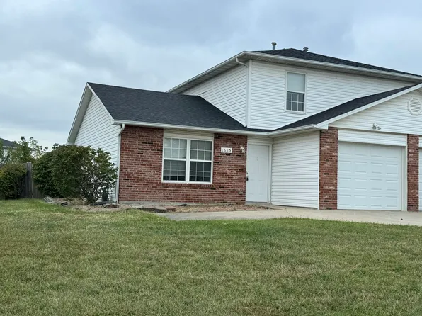 1615 High Quest Cir, Columbia, MO 65202