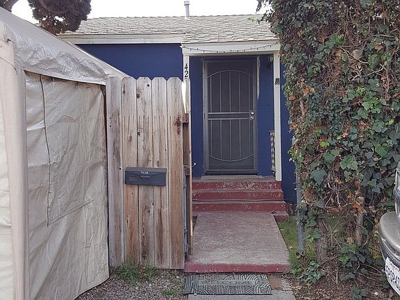 2nd image of 4238 Ingraham St