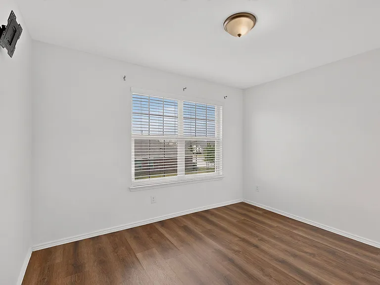 2285 Obsidian Dr — Photo 34