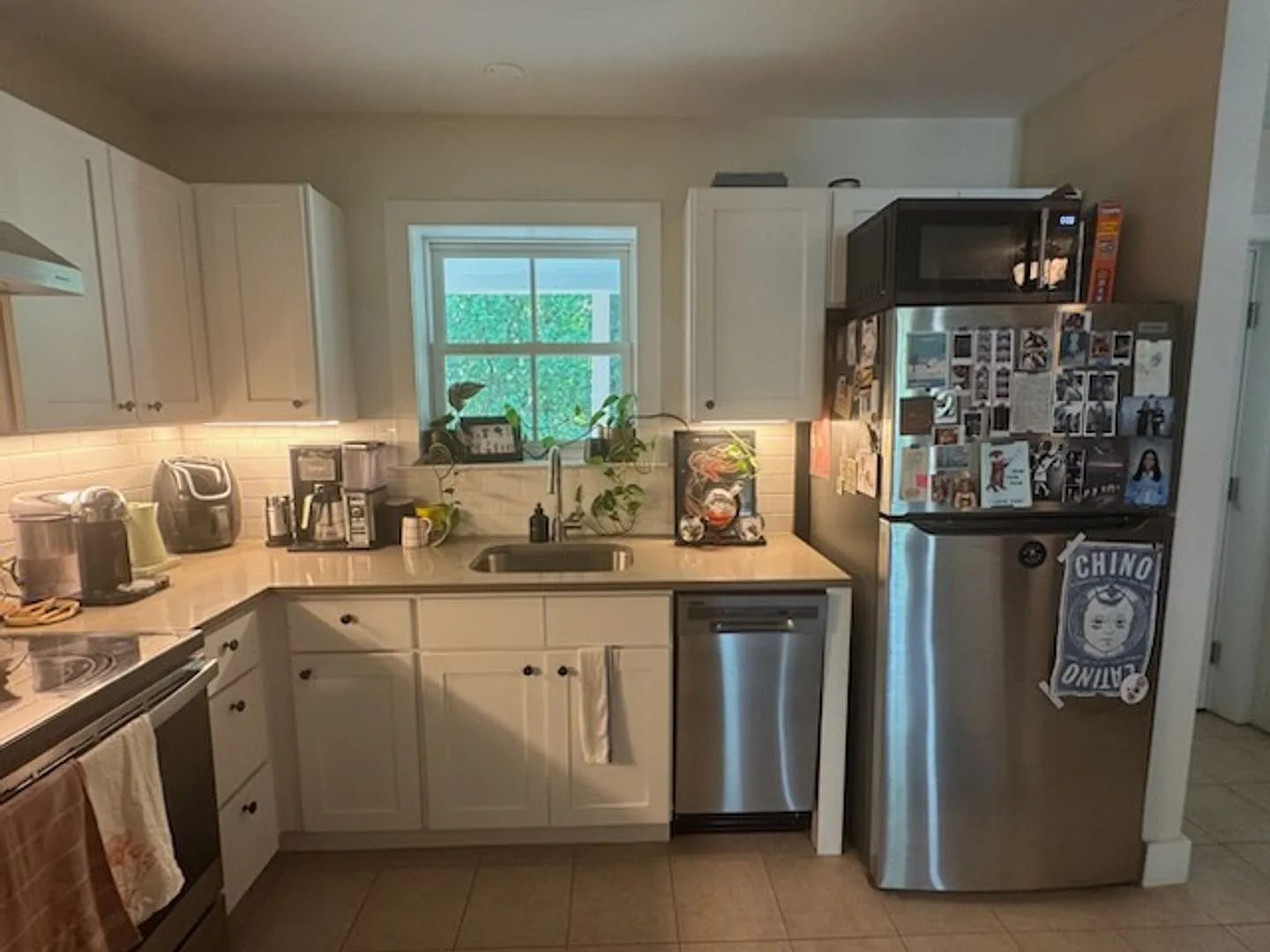 Price Reduced!! Spacious 2br/2ba Apartment In The Heart Of Newburgh 150 Lander Street — Photo 1