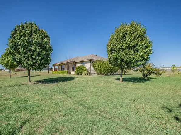 9017 Grazing Ct, Alvarado, TX 76009