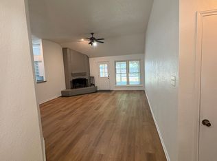 1517 Summerwind Ln, Lewisville, TX 75077