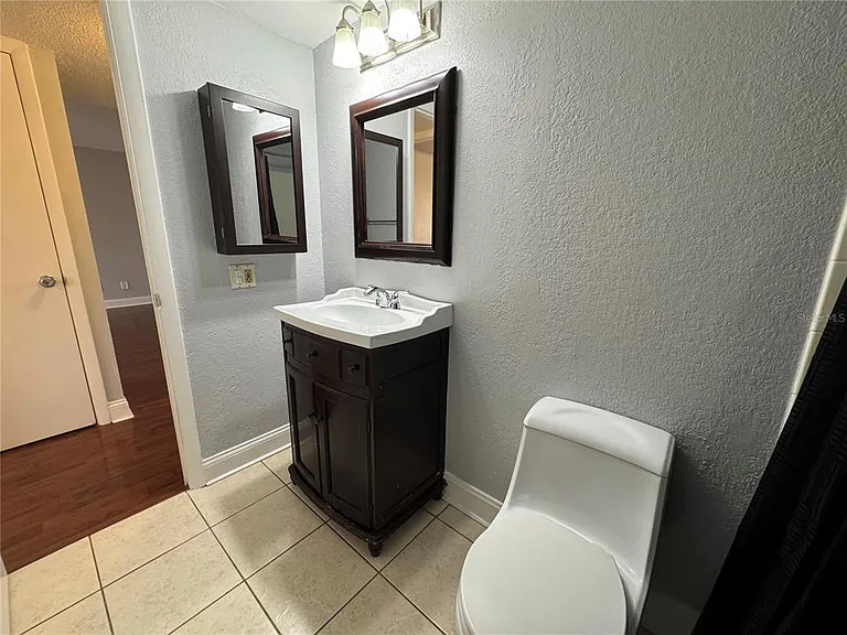 120 S Church Ave #211 — Photo 29