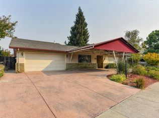 9116 Plaza Park Dr, Elk Grove, CA