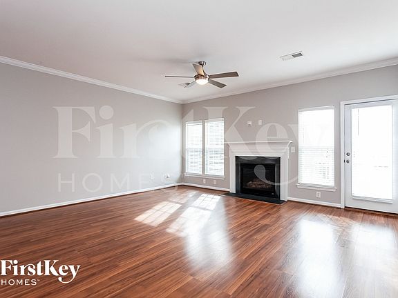 2nd image of 15507 Troubadour Ln
