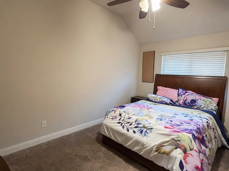 1212 Brentfield Dr — Photo 5