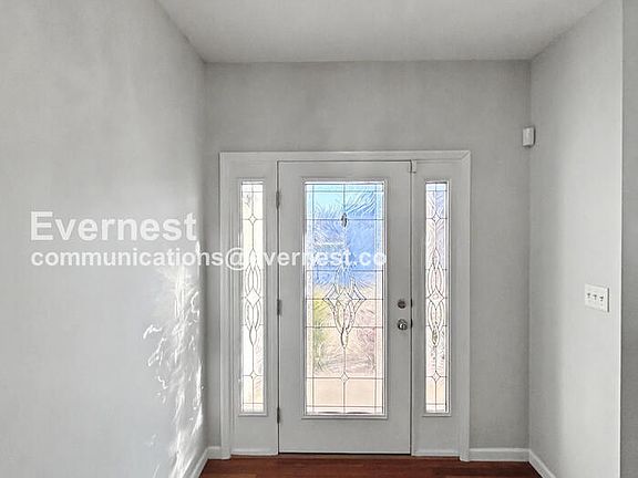 5th image of 301 Quail Hollow Dr