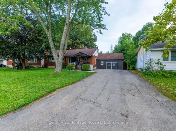 6 Greenock Cir, Saint Catharines, ON L2S 1B4