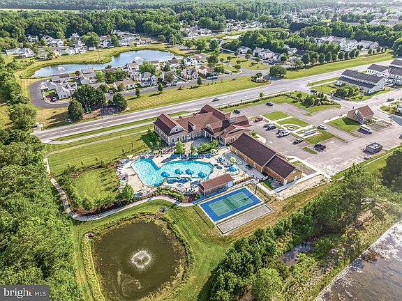 2nd image of 20 Basin Cove Way