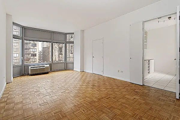1st image of 200 E 32nd St APT 4E