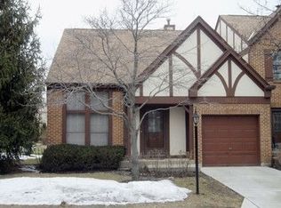 11032 Eaton Ct, Westchester, IL 60154