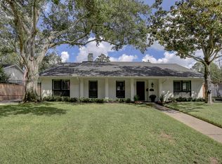 10030 Del Monte Dr, Houston, TX 77042