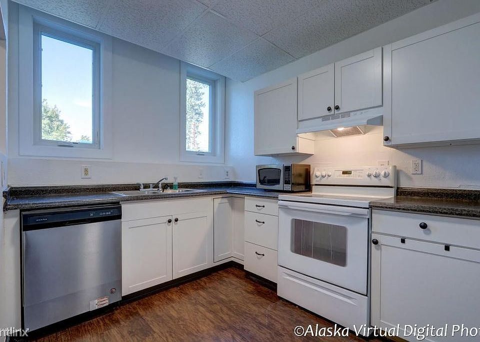 unit B kitchen
