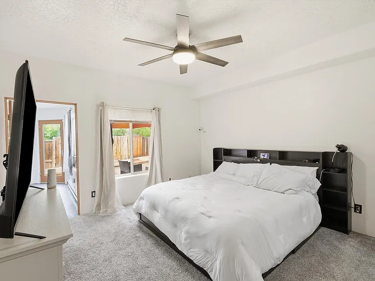 3224 Nizhoni Dr — Photo 12