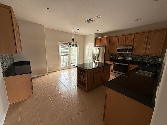 4th image of 12535 Bassbrook Ln