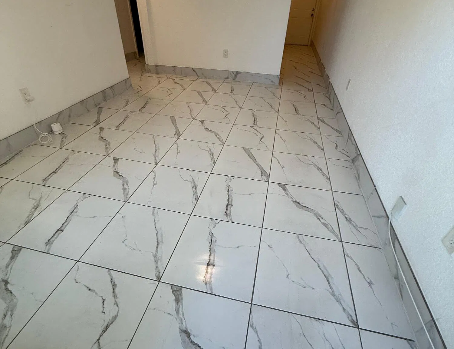 2 bed, 1.0 bath, 5581 sqft, $1,850 — Photo 3