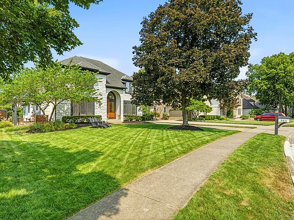 2nd image of 3411 Sunset Dr