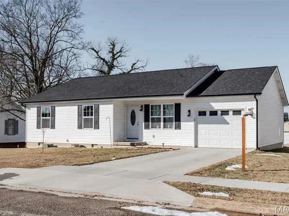 111 N White Oak St, Desloge, MO 63601
