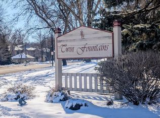 300 Shelard Pkwy Unit 106, Saint Louis Park, MN 55426