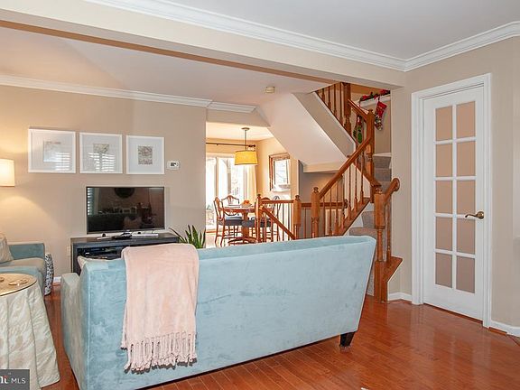 4th image of 7442 Gadsby Sq