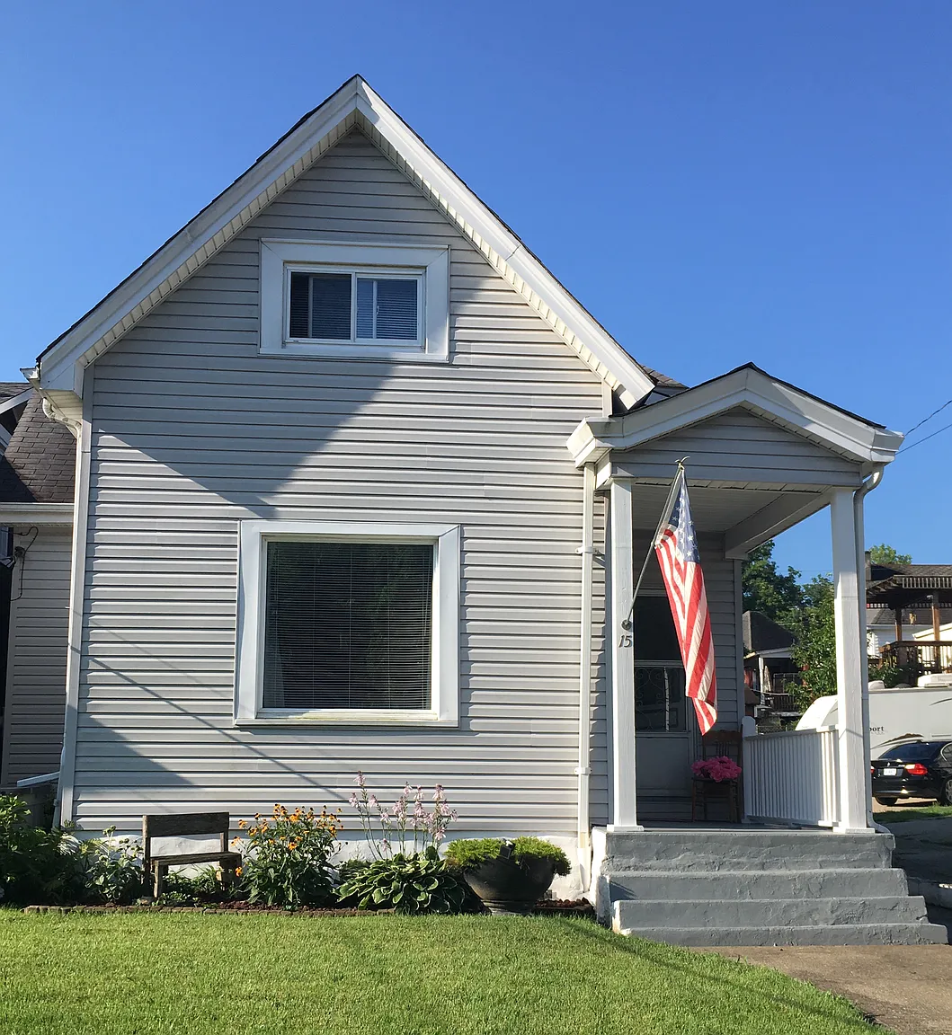 15 Montrose St photo 1