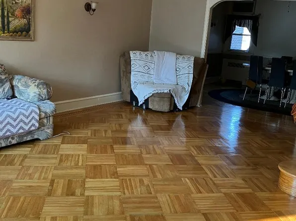 3405 Oakmont St, Philadelphia, PA 19136