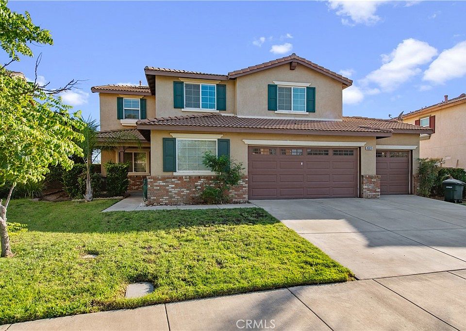 1st image of 45015 Sonia Dr
