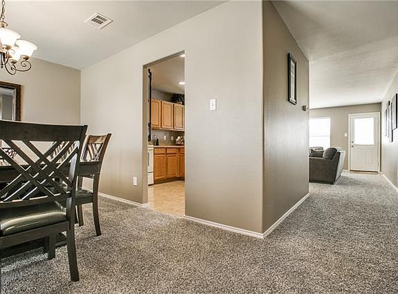 5th image of 2408 Grand Rapids Dr