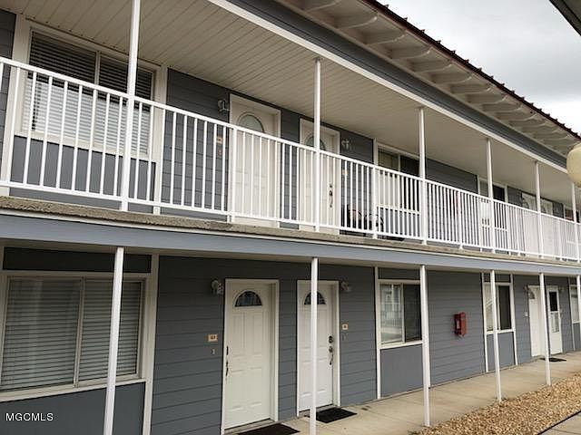 1st image of 1664 Beach Blvd