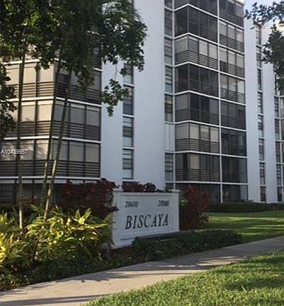3rd image of 20500 W Country Club Dr APT 609