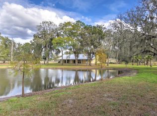 10061 McIntosh Rd, Dover, FL 33527