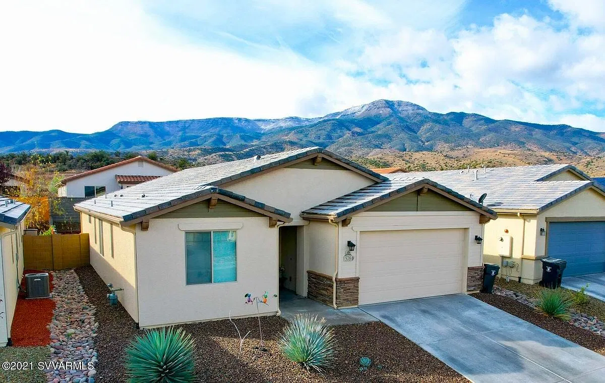 3 bed, 2.0 bath, 1781 sqft, $2,495 — Photo 1