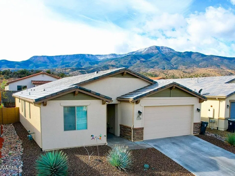 578 Horseshoe Bend Cir