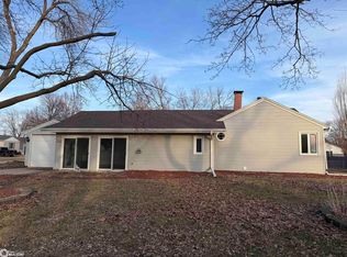 14 Rainbow Dr, Humboldt, IA 50548