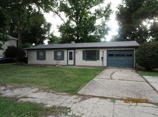 107 N Arcola St, Arcola, IL 61910