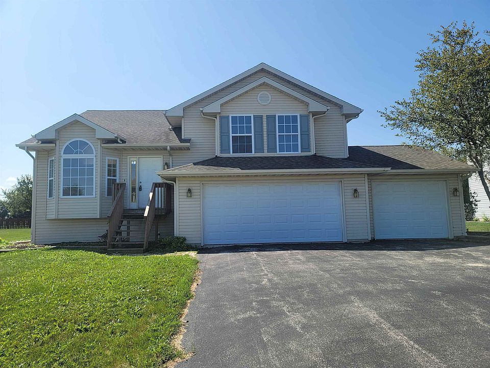 1st image of 427 Stone Hollow Dr