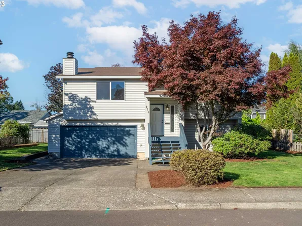 975 S Elm Ct, Canby, OR 97013