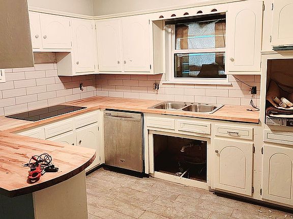 5th image of 11217 N Blackwelder Ave