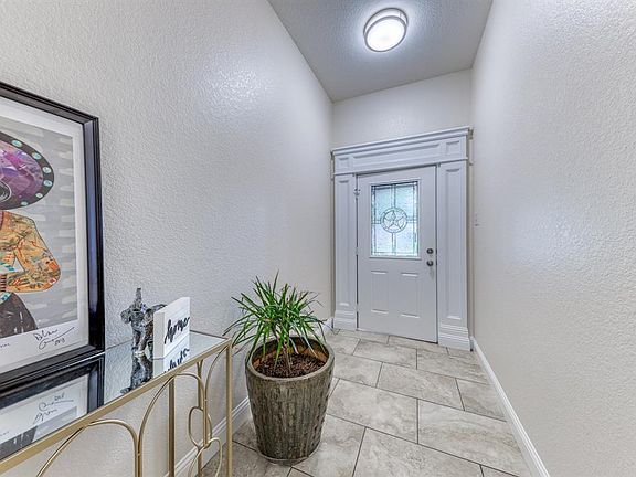 4th image of 9237 Conestoga Dr
