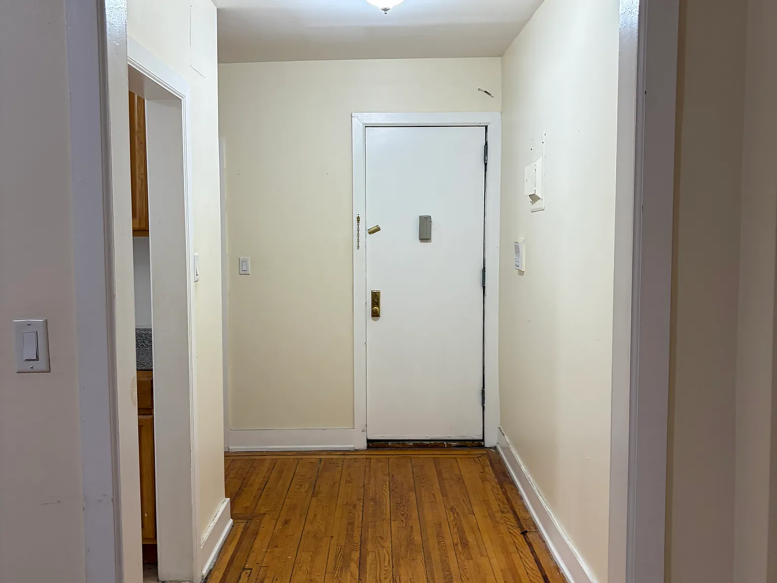 Studio, $1,684 — Photo 1
